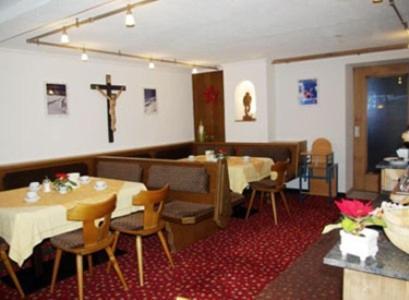 Alpenhof Pension-Garni Nauders Buitenkant foto